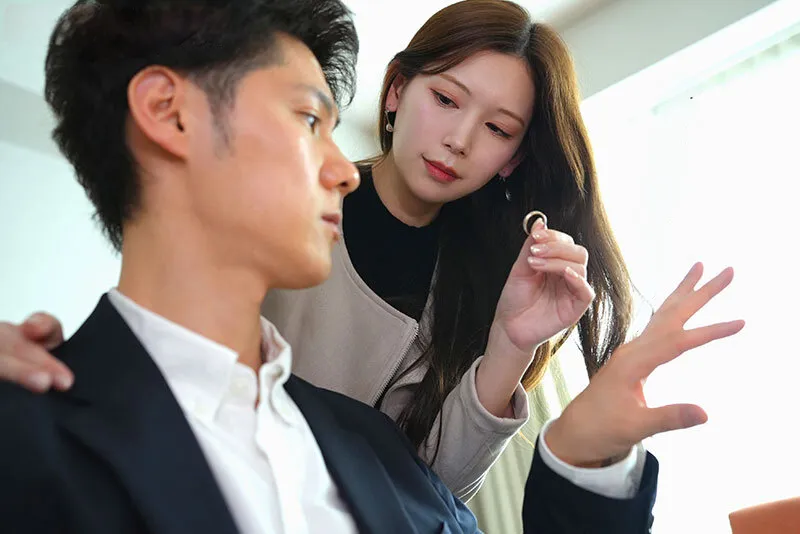 Cô vợ đi đi giã ngoại, ông chồng ở nhà bị nhỏ em người vợ gạ nắc không trượt phát nào